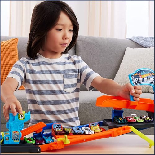 Image of Hot Wheels City Toy Car Track Set, Transforming Stunt Garage Playset & 1:64 Scale Die-Cast Vehicle, Storage for 10+ Cars & Stunting Speedway