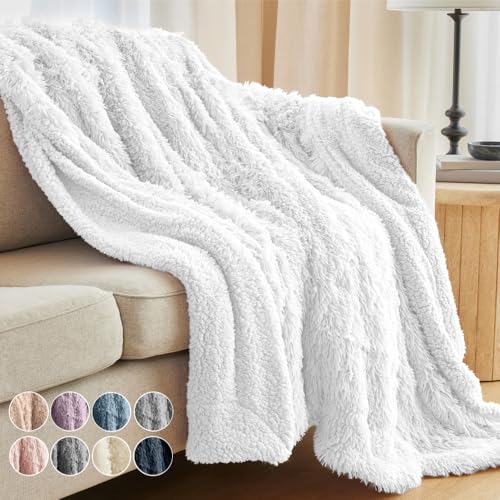 The Connecticut Home Co Throw Blanket Soft Fluffy Room Decor, Cozy Warm Throws for Bed, Couch, Gifts for Women, Bedroom Cute Aesthetic Blankets Shag and Sherpa, 65x50, White