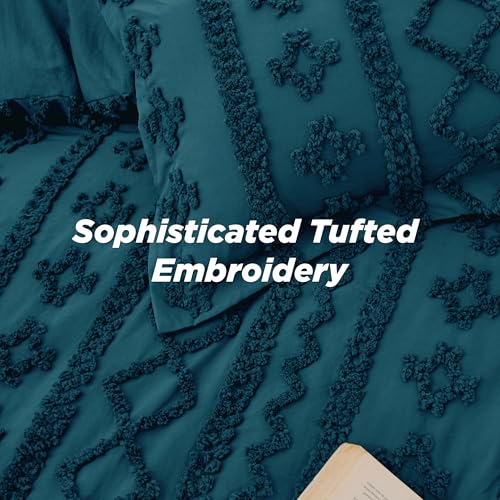 Bedsure Tufted Boho Comforter Set King Size - Teal Boho Bed Set, GentleSoft 3 Pieces Farmhouse Shabby Chic Embroidery Bedding, Gifts for Woman, Soft Jacquard King Comforter for All Seasons