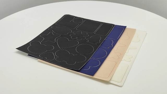 Toppe Autoadesive Per Riparazione - 4 Pezzi - Per Giubbotti, Tende E Borse - Nylon Impermeabile