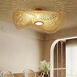 Bohemian Fusion with Handcrafted Bamboo: mélange de styles rétro et bohème, ce plafonnier est tissé à la main en bambou naturel. Le design complexe et organique crée une esthétique chaleureuse et artisanale idéale pour les chambres à coucher, les salons, les salles à manger et les espaces à la recherche d'une ambiance rétro - bohème et tranquille