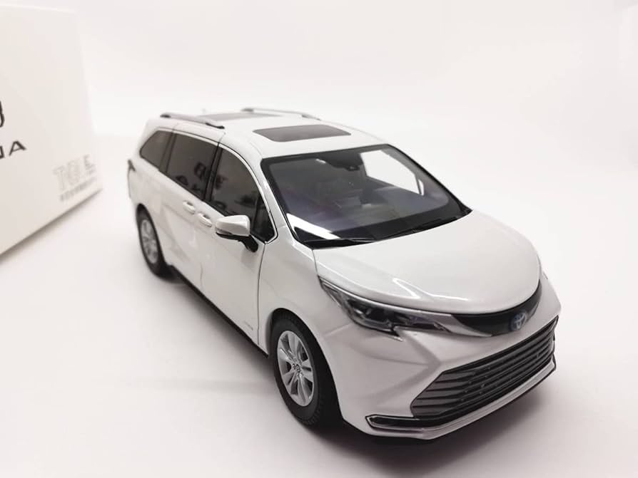 Amazon | 1/18 トヨタ シエナ SIENNA MPV WH | ミニカー・ダイキャスト