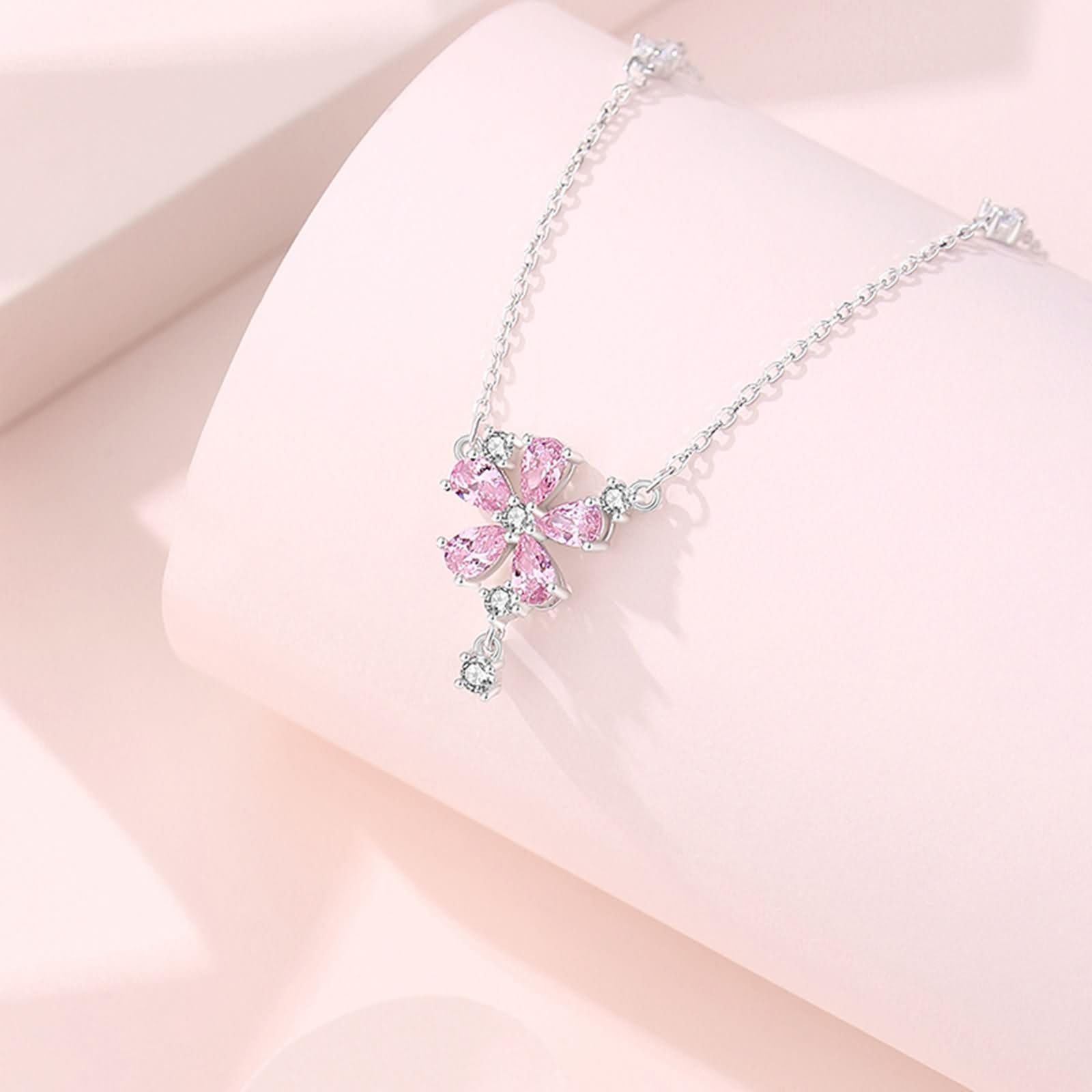 Collar con colgante de oro blanco de 9 Kt/14 Kt/18 quilates para mujer, flor con zafiro rosa y moissanita de 1,5 quilates, cadena de collar rosa plateado para mujer