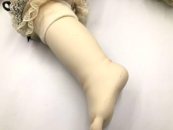 ビスクドール　用　ドレス　ボネ　下着など1式　サエラ さえら ビスク ドール ベビー