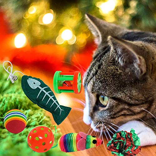 Christmas-Cat-Stocking-6-Assorted-Toys-Medium-Breeds