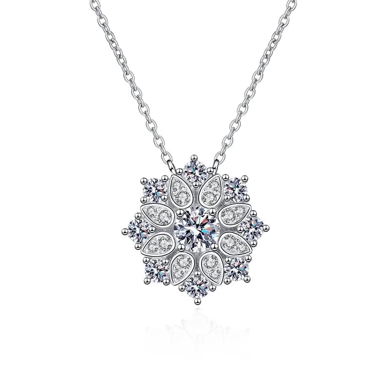 Collier moissanite pour les femmes, bijou brillant en argent pour sublimer vos tenues de soirée