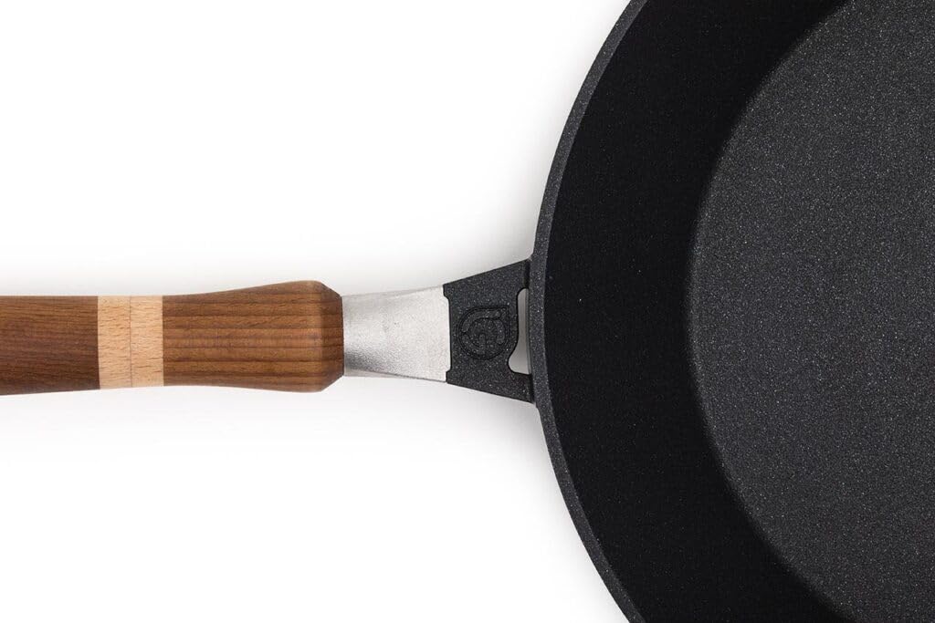 Luchetti K575 lionese 32 cm antiaderente professionale - Con manico removibile - Utilizzabile anche in forno (Per Induzione)