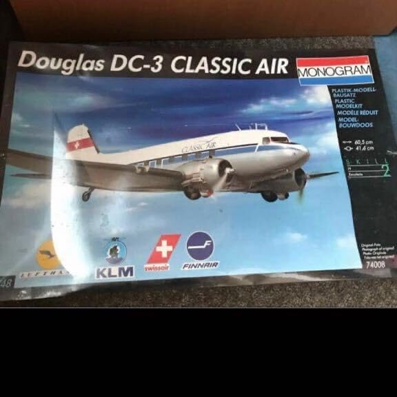 Monogram 1/48 Douglas DC-3 Classic Air