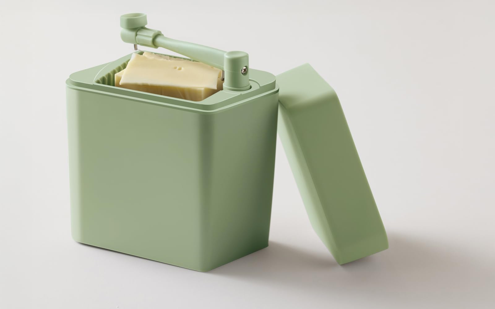 Rosti Classic Käsebox mit Deckel und integriertem Käseschneider, 16,5 x 10 x 19 cm, Kunststoff, Spülmaschinenfest, Misty Green