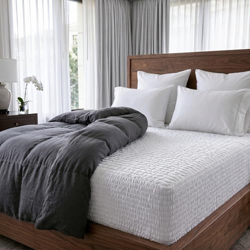 Image of PAULATO BY GA.I.CO King Waterproof Mattress Protector - 100% Waterproof Mattress Cover, Soft Quilted Polyester, Breathable & Silent, Deep Pocket Fit (King)