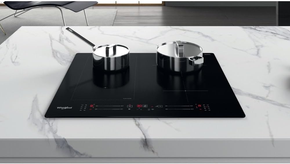 Whirlpool Induction Hob with two pots on FlexiCook zone