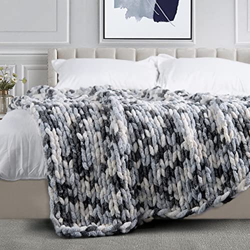 Carriediosa Chunky Knit Throw Blanket Chenille Loop Yarn Handmade Soft Fluffy Throws For Couch Sofa Bed Home Decor Breathable Cozy Heavy Thick Knitted Blanket Washable, 50" X 60" Dark Grey And White #TOP1