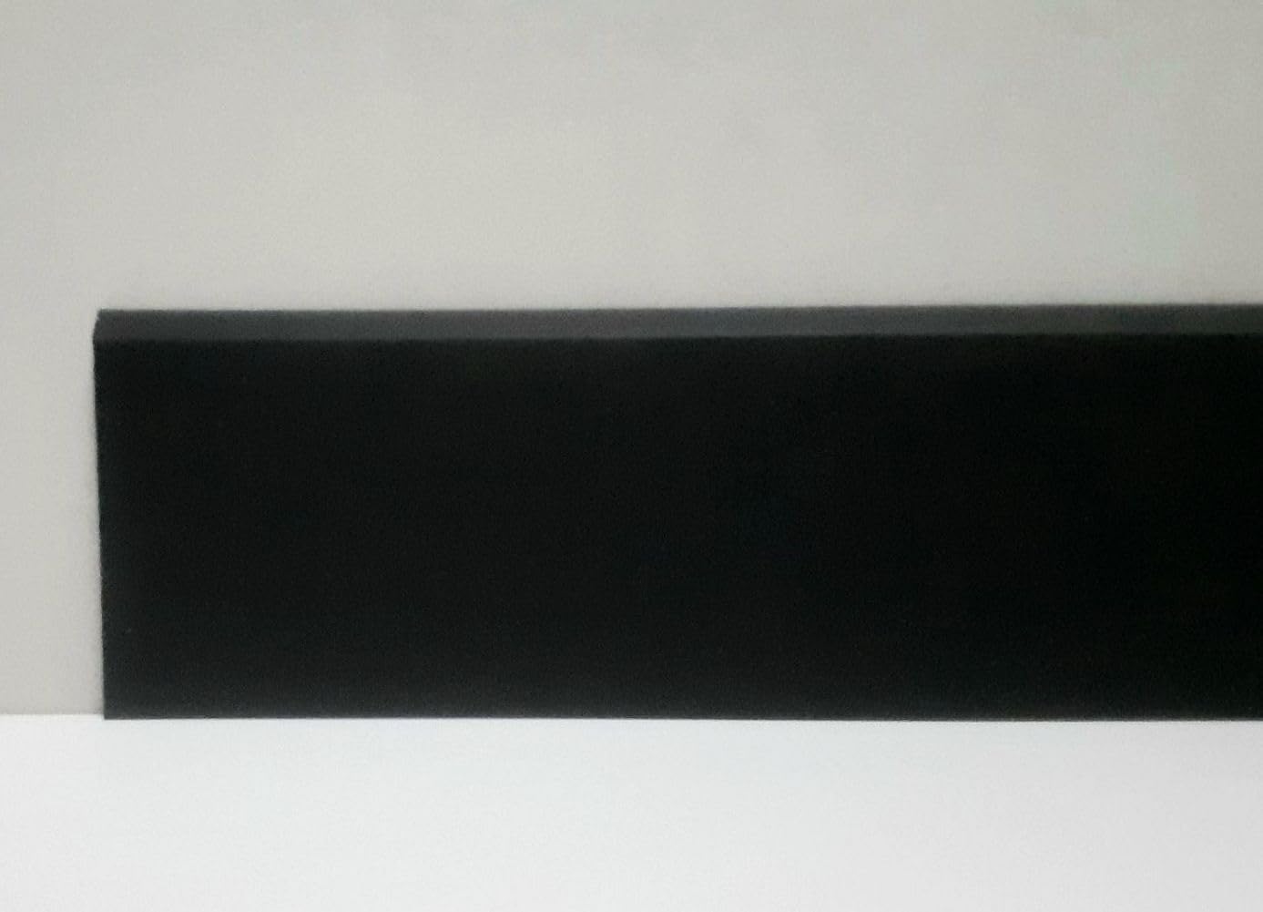 MadeInNature Battiscopa in legno, verniciato, rivestito in melammina, bianco, grigio, nero, di alta qualità, battiscopa fabbricazione francese, diverse dimensioni, altezza 7 cm (nero, arrotondato, 20