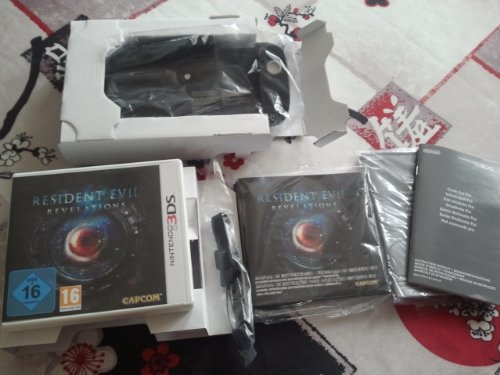 RESIDENT EVIL REVELATIONS + PAD CIRCULAIRE PRO3DS - vue 3