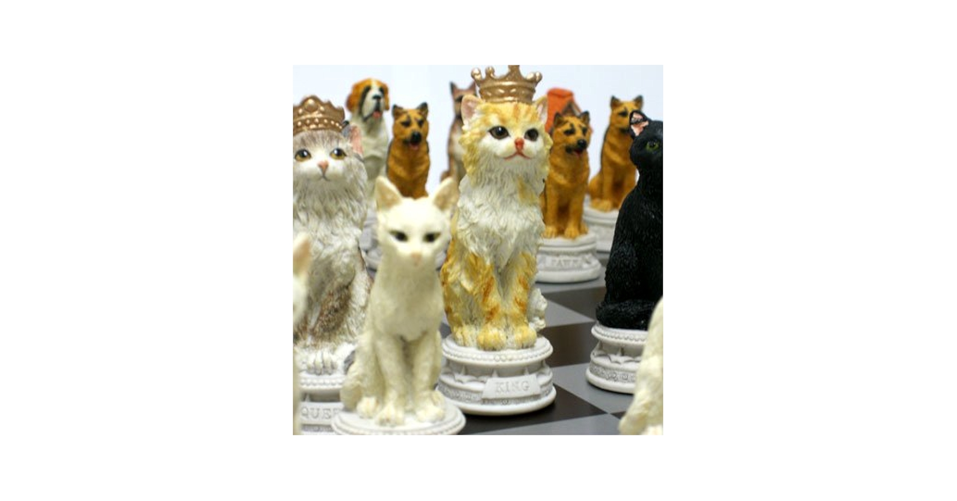 Amazon | 【犬猫総勢32匹が揃い踏み】犬猫のチェスセット