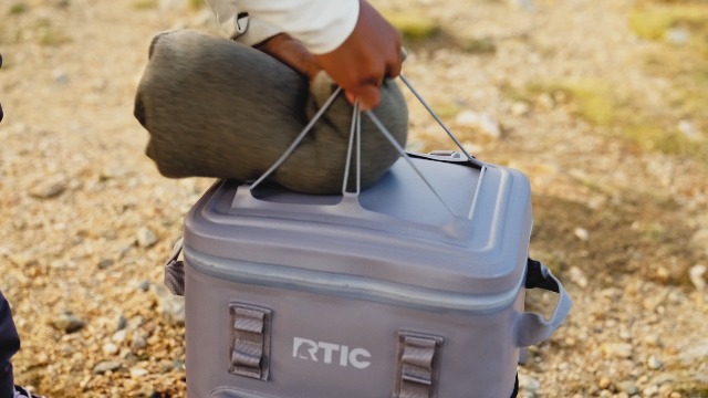 Amazon.com : RTIC 48 Can Ultra-Tough Backpack Cooler, Insulated