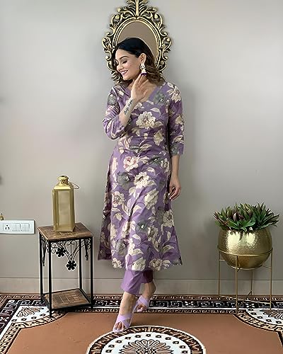 Image of GoSriKi Women's Cotton Blend Printed Kurta with Pant