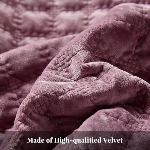 WARMDERN Velvet Quilt Queen Size, Luxury Geometric Stitch Quilt Set, Lightweight Diamond Patterned Bedspread and Coverlet, Soft Comforter for All Seasons, Purple, 90" x 96"