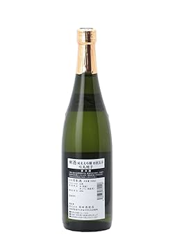 田酒 純米大吟醸 吟烏帽子1.8l 箱付き 四割五分シリーズの2番バッター「田酒 純米大吟醸 吟烏帽子