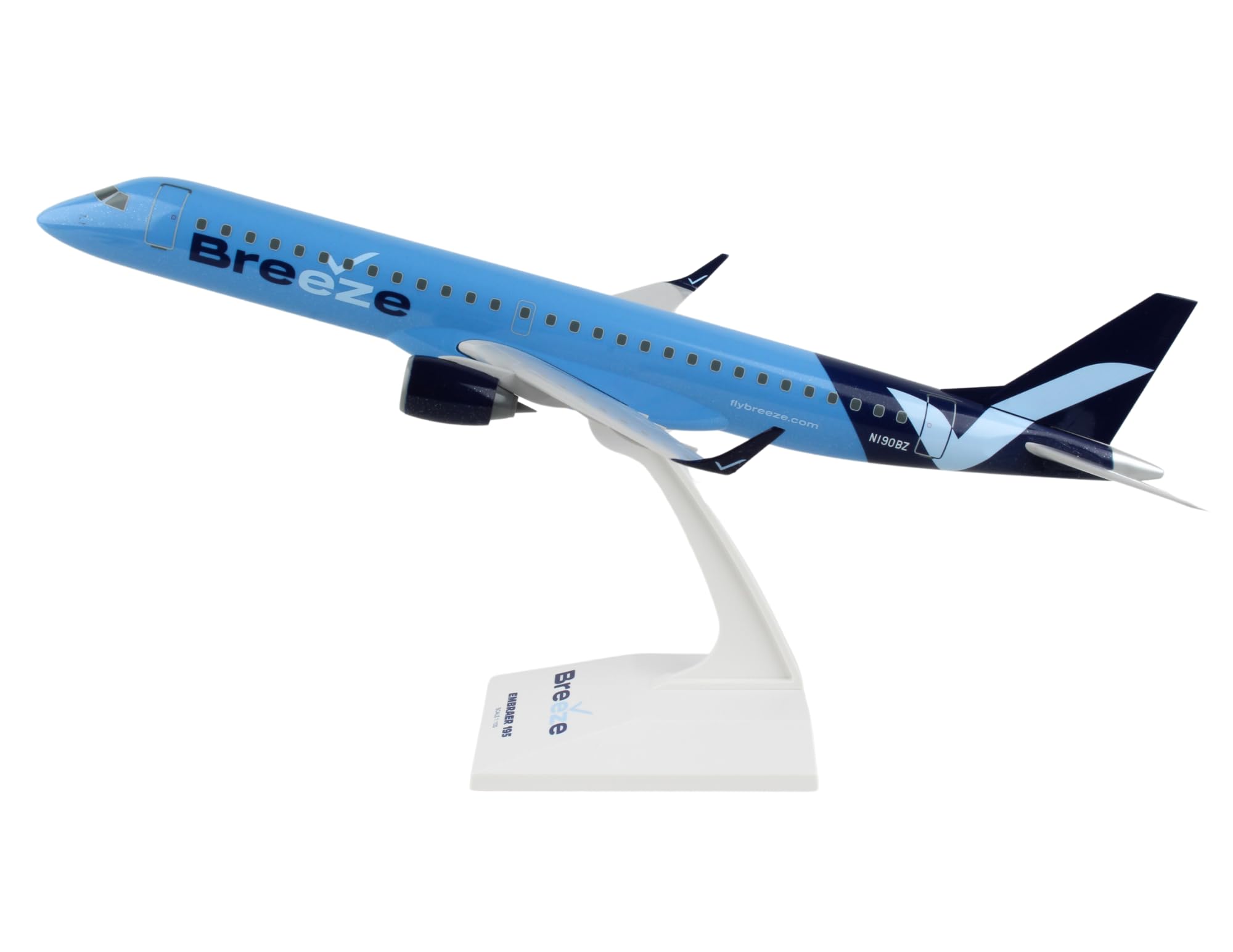 Amazon.com: Daron SKYMARKS Breeze E195 1/100, Blue : Arts, Crafts