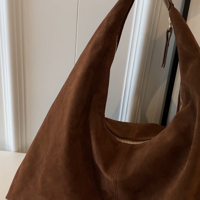 Bolso tipo Tote Hobo para mujer de gamuza sintética marrón miniatura 7