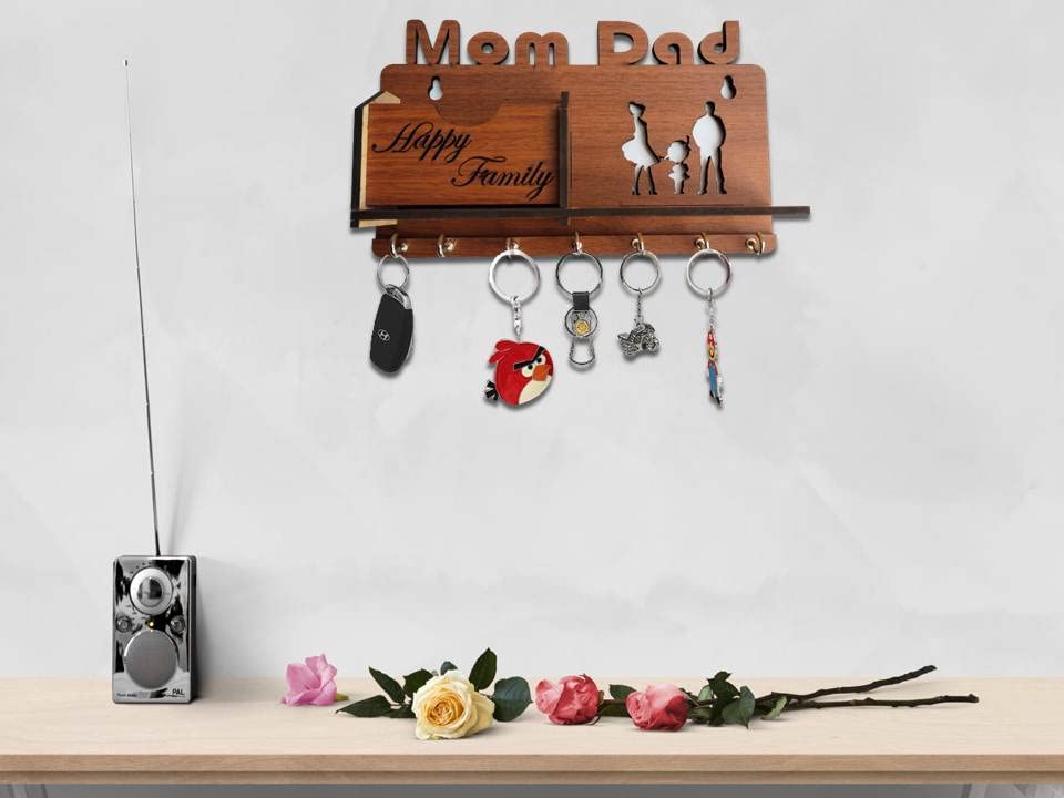 Image of Mom Dad Keys Holder Happy Family Key Organizer Designer Wooden Key Holder Wooden Keychain Holder for Home, Living Room, Office Wall Decor Great Gift Item Mobile and Pen Holder