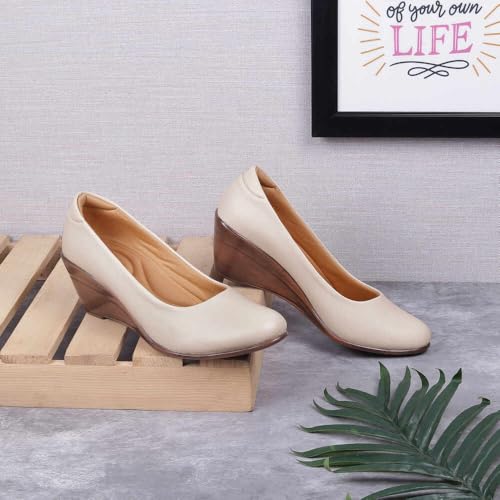 Image of Mochi Women Wedge Heel Pump /Formal Shoes