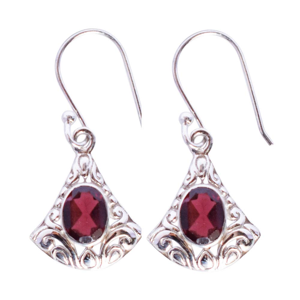 Boucles d'oreilles grenat pendantes pour sublimer vos soirées