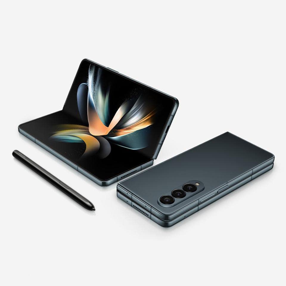 Galaxy Z Fold 4 ５１２GB グレイグリーン Samsung Galaxy Z Fold 4 5G (Gray Green, 12GB RAM 1TB Storage