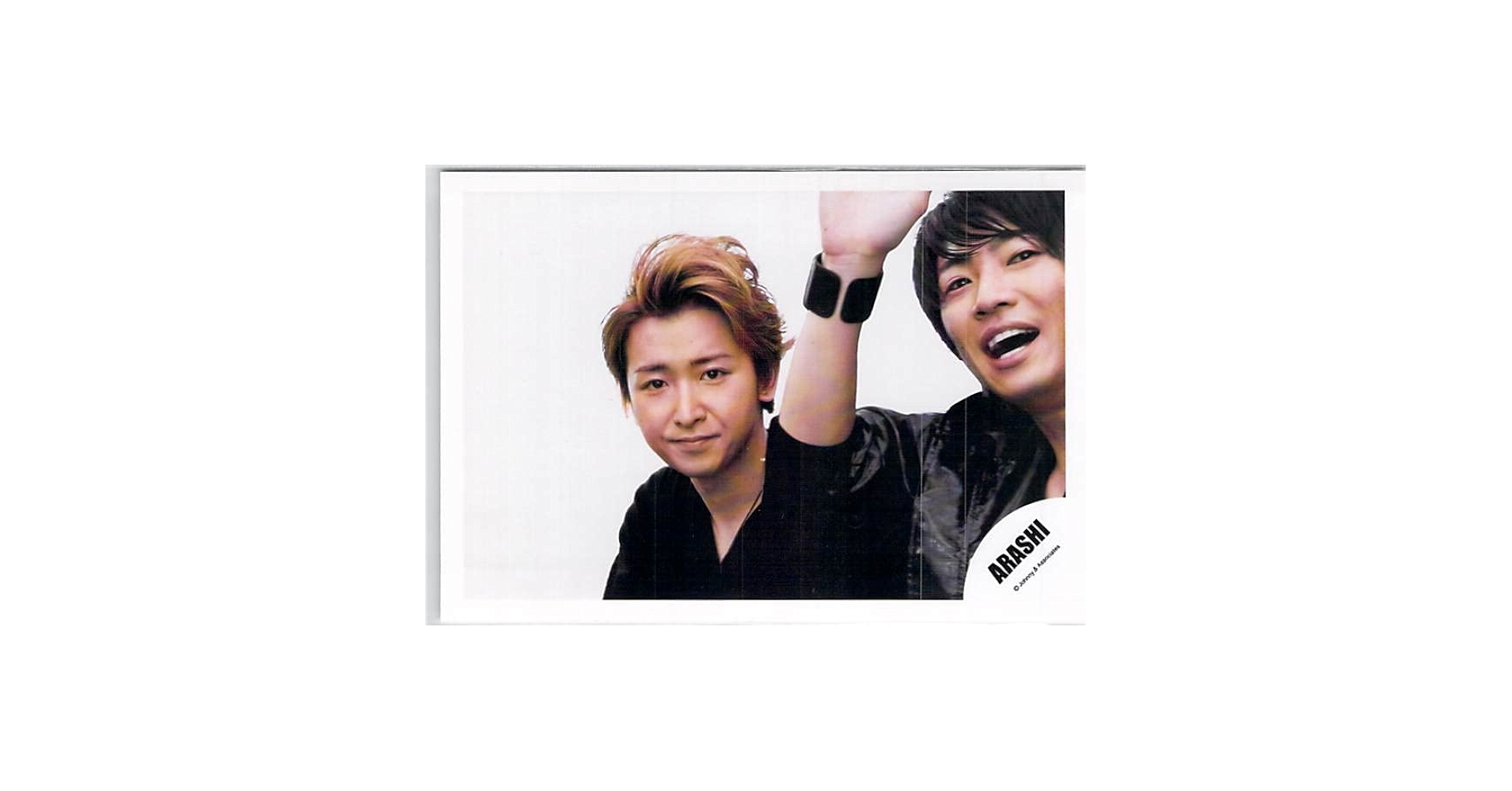 Amazon.co.jp: 嵐 ARASHI 集合 写真 フォト （スリーブ入り） b