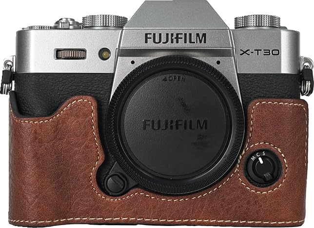 BMAOLLONGB X-T30 III Case Handmade PU Litchi Leather Half Camera Case Bag Cover Bottom Opening Version for Fujifilm XT30 X-T30 III/II With Hand Strap (Coffee)