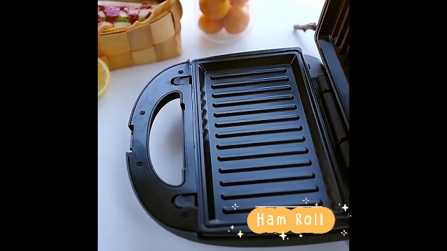 Amazon.com: 750W Sandwich Maker with 6 different moulded trays