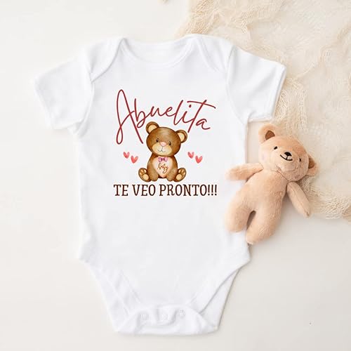 Vista 6 de Hola Abuela Grandma Baby Anuncio Mameluco en español, lindo anuncio de embarazo regalos para abuelos, sorpresa bebé revelar ideas para Abuelita