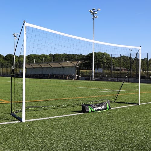QUICKPLAY Kickster PRO - Portería de fútbol y peso base para entrenamiento de fútbol Elite en césped, suelos duros o césped [portería única] (16 x 7 pies)