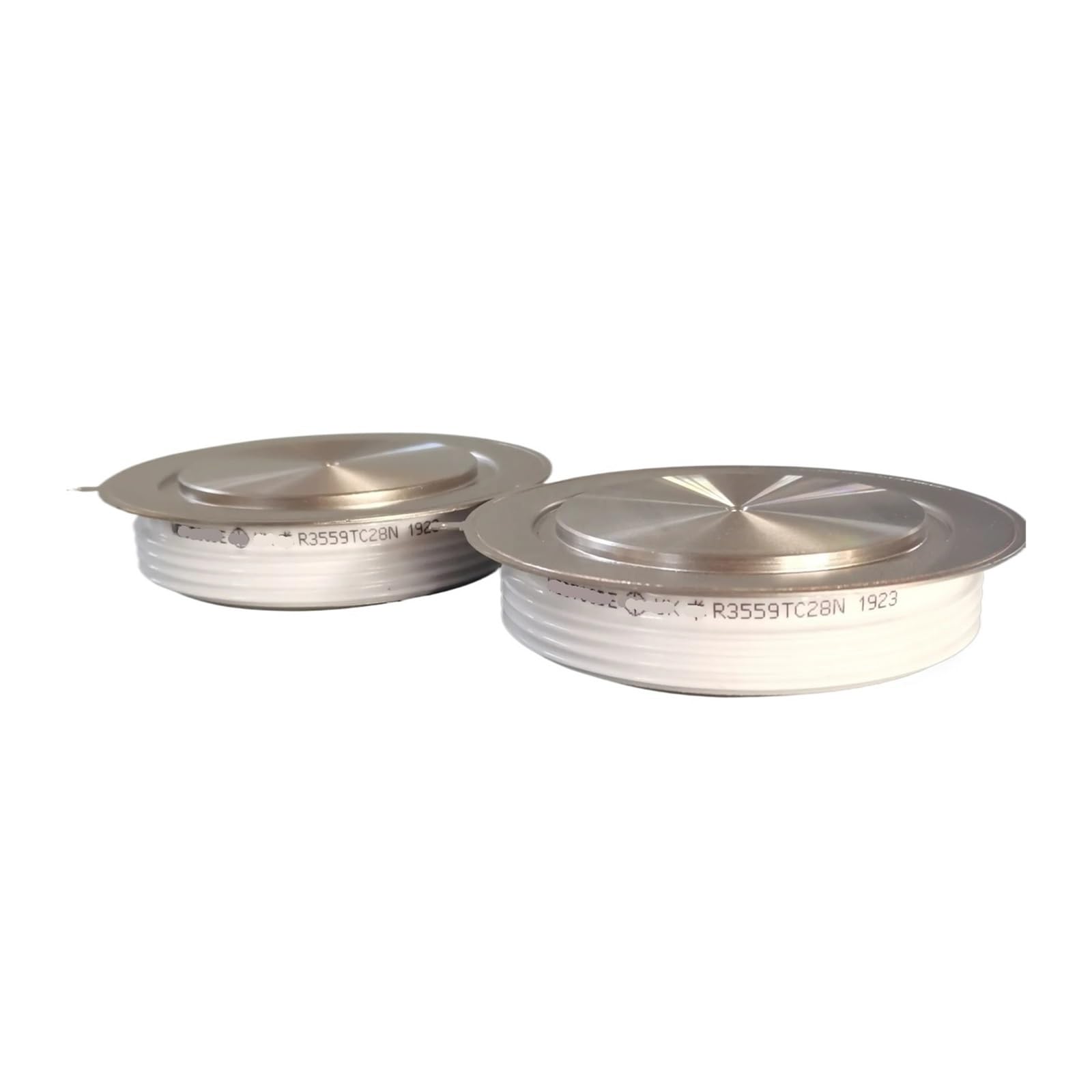 Thyristor R3559TC28N à commutation rapide pour la réduction des pertes thermiques