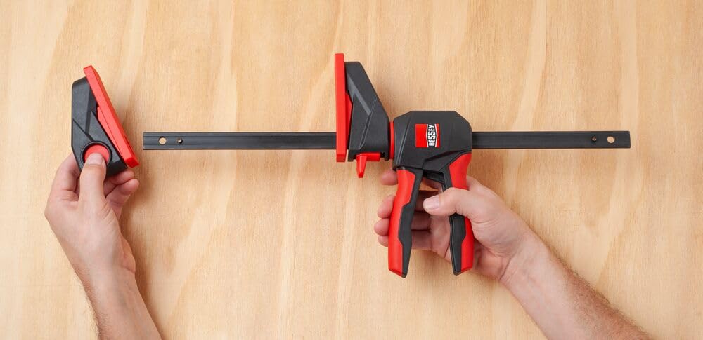 BESSEY Serre-joint à une main avec poignée rotative EZ360M-15, envergure 150 mm, saillie 60 mm, travail facile sur la tête, mécanisme de rotation innovant à 360°, poids 0,41 kg