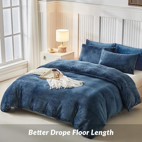 Image of WARMDERN Navy Velvet Duvet Cover Set Queen Size, Luxury Milk Velvet Bedding Duvet Cover with Zipper Closure, 3pcs Ultra Soft Duvet Covers for All Seasons, 90 inch x 90 inch, Navy