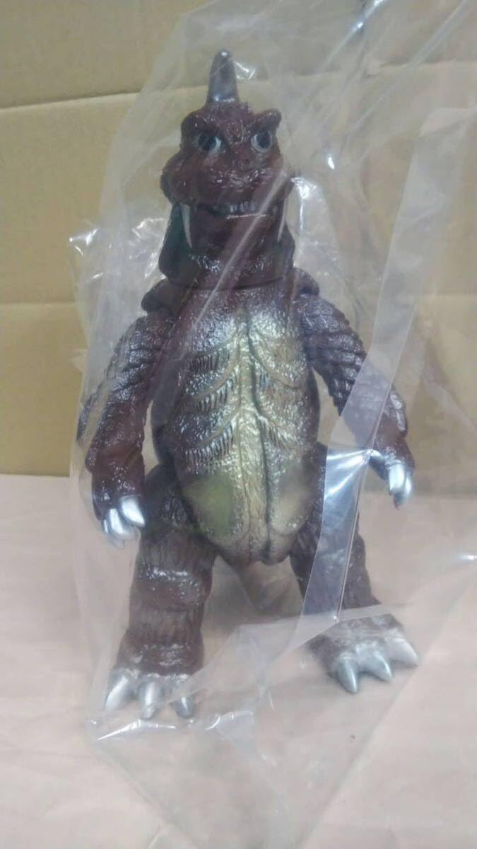 円谷英二生誕100年記念ソフビ。ゴジラ.ゴメスジラース。 円谷英二生誕