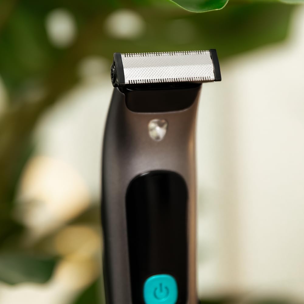 Cecotec Rasuradora Facial PrecisionCare OneShave Screen. Cuchillas de Acero Inoxidable, 3 Peines (1/3/5 mm), Base de Almacenamiento, Autonomía de 1,5h, Resistencia IPX7, Pantalla Inteligente