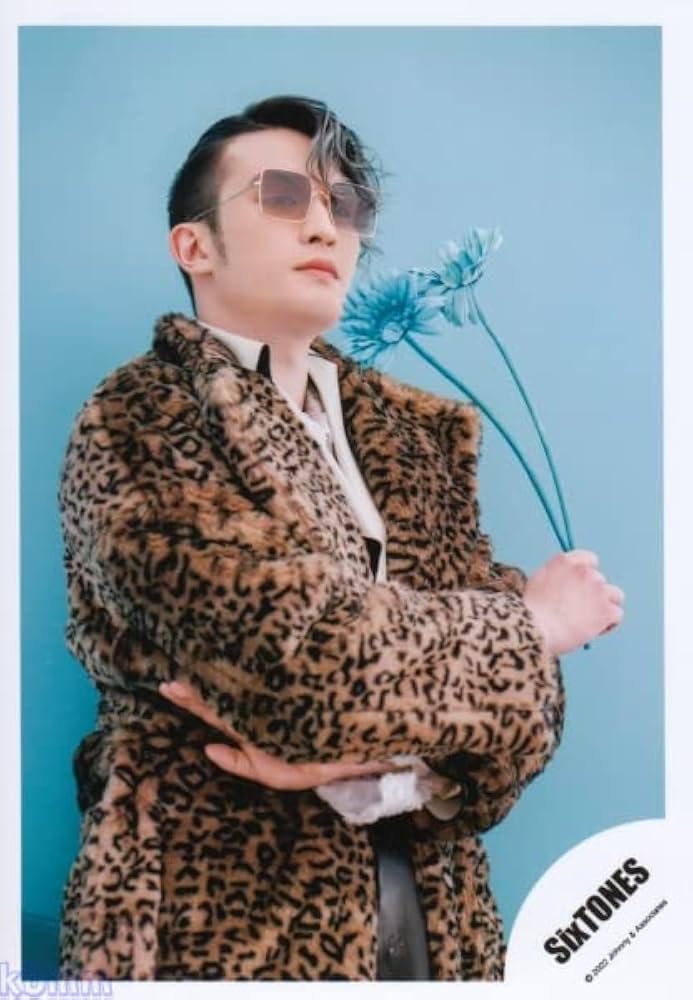 ジェシー 公式写真 Amazon.co.jp: Six TONES 公式 生 写真（ジェシー）ST00679 : おもちゃ