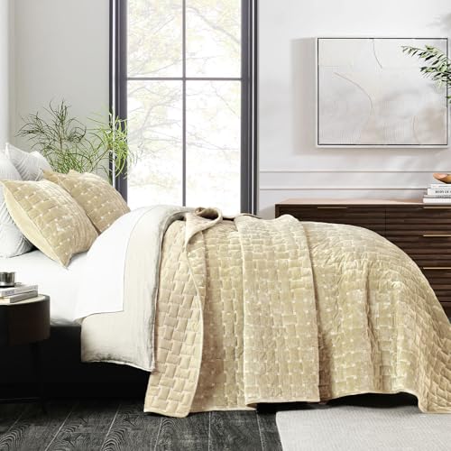 Image of Grassix Velvet Quilt Set King Size, Luxury Geometric Design, Beige | Lightweight Velvet Comforter with 2 Pillow Shams, Soft Bedspread Coverlet, Quilted Bedding Set for All Seasons, 108 inchx96 inch