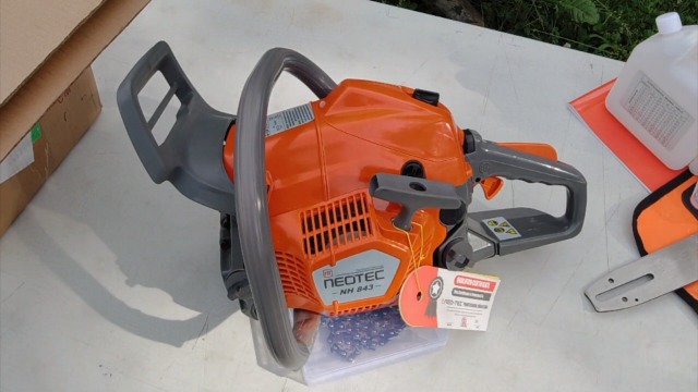 Amazon.com: NEOTEC 43cc Gas Chainsaw NH843 with 16 Inch