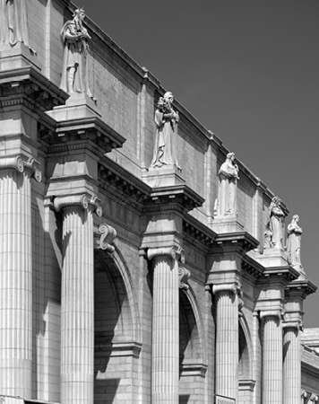 Union Station facade and sentinels Washington DC - Black and White Variant Poster Print by Carol Highsmith (22 x 28)