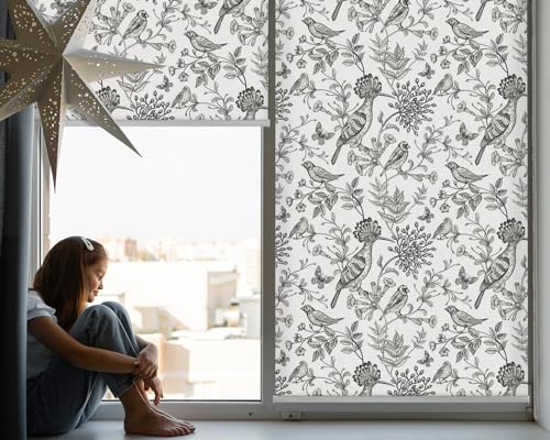 Store enrouleur permeable pour proteger des regards indiscrets sans percer