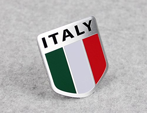 Emblema de la bandera italiana ideal para decorar la carrocería de tu coche 2
