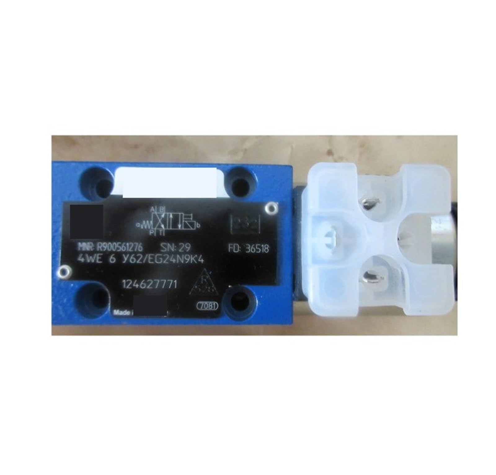 Électrovanne R900561276 4WE6Y62/EG24N9K4 distributeur hydraulique 24V