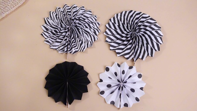 Image of Retisee 18 Pcs Black and White Party Classroom Decoration Hanging Black White Paper Lanterns Paper Fans Honeycomb Balls Polka Dots Stripe Lanterns Decorative for School Classroom Decoration Supplies