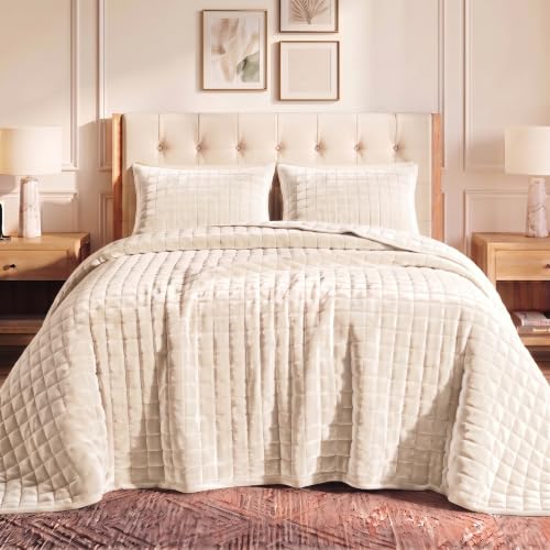 Tribeca Living Luxury Velvet Quilt King Size Set - 260GSM Ultra-Soft Oversized Velvet Bedspread Comforter Set with 2 Shams, in Florence Ivory