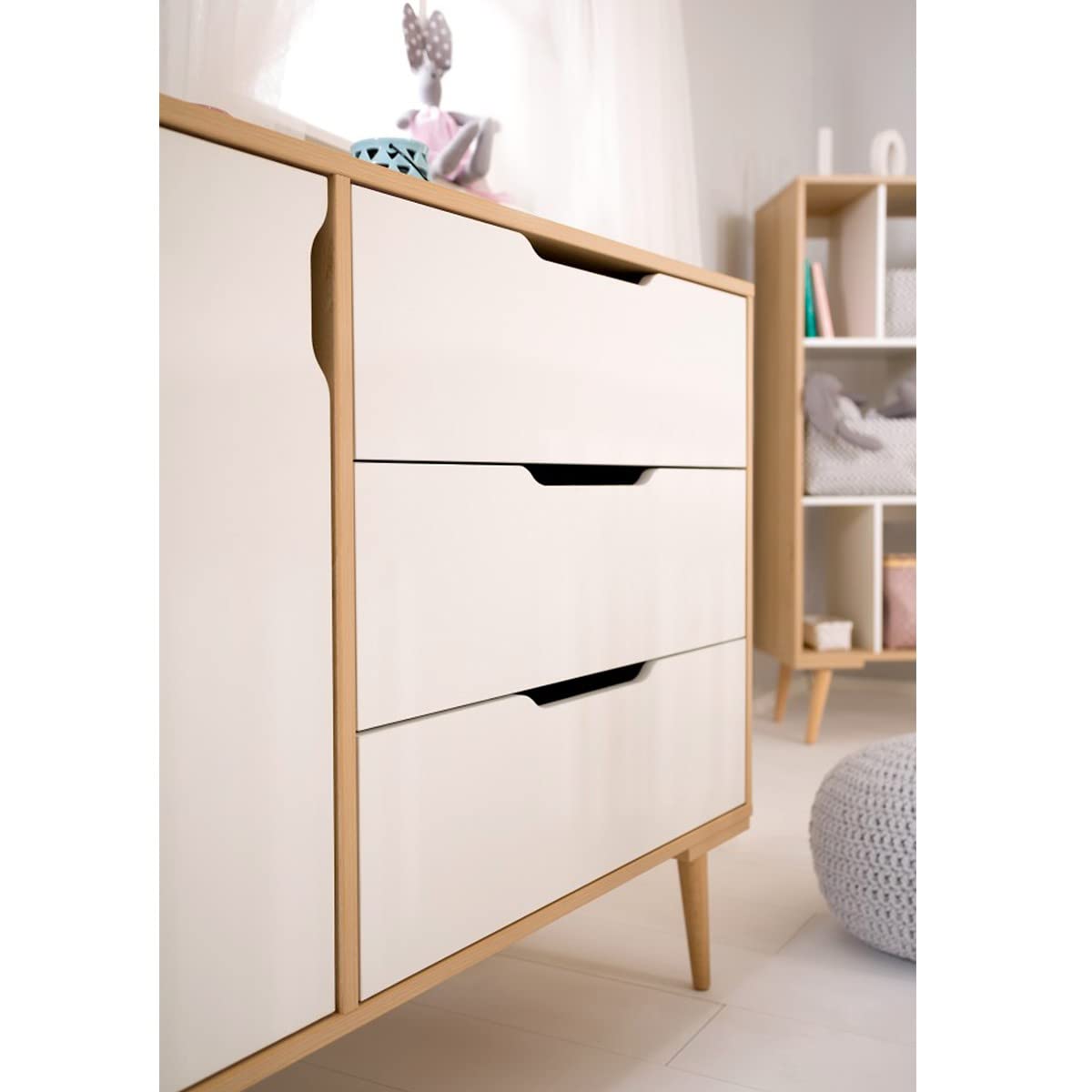 Mon Mobilier Design Sofie Commode à Langer à tiroirs et étagères Style scandinave Blanc/Bois