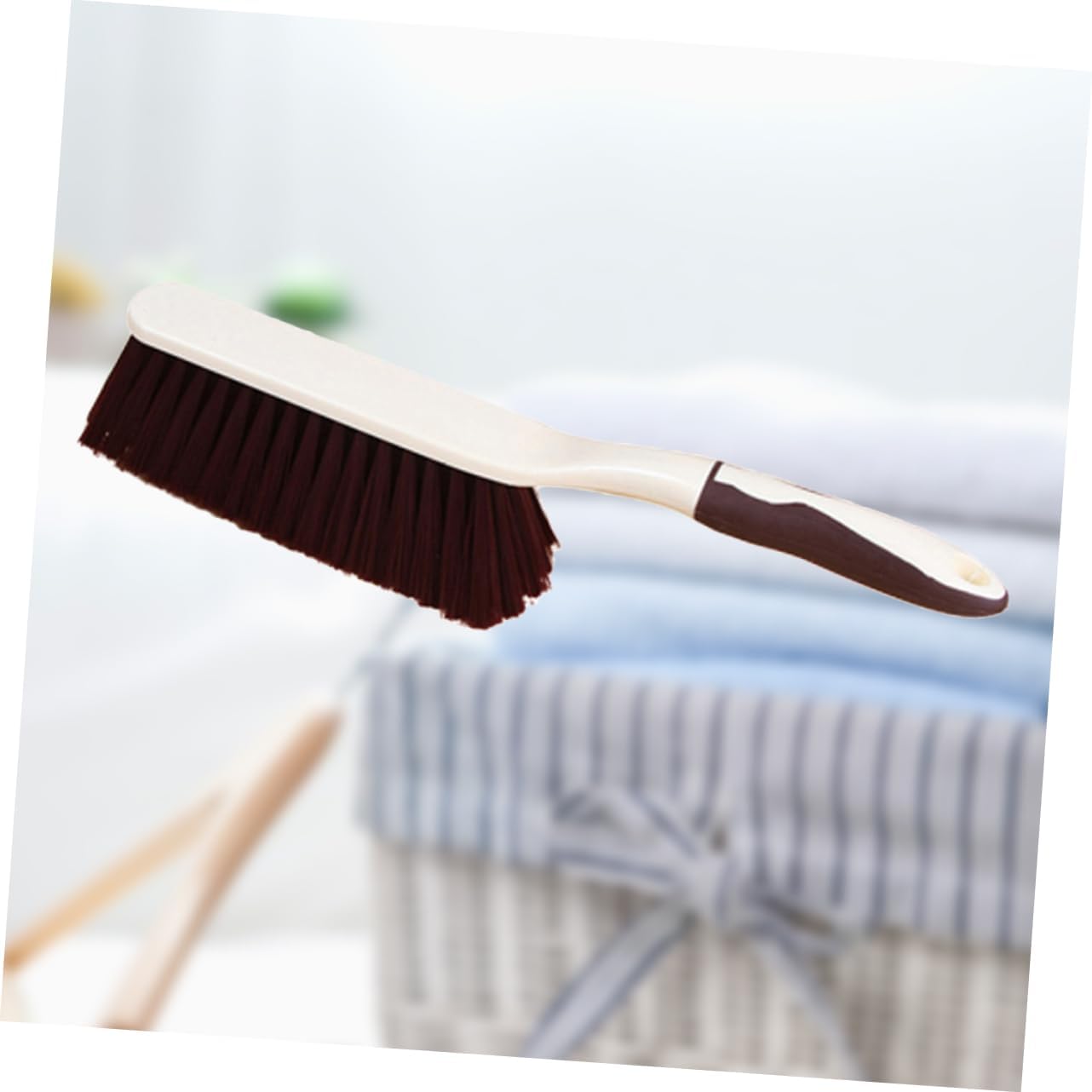 Soft Bristle Bed Cleaning Brush Static Dust for Sheets Sofa Upholstery Carpet and Cars